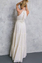 Load image into Gallery viewer, White Swan Maxi Dress