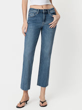 Load image into Gallery viewer, The Kassia Straight Cut Jeans