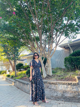 Load image into Gallery viewer, Fall-ing in Love Floral Maxi Dress