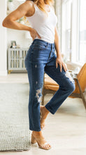 Load image into Gallery viewer, Judy Blue Boyfriend Jeans