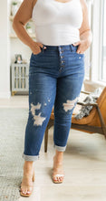 Load image into Gallery viewer, Judy Blue Boyfriend Jeans