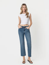 Load image into Gallery viewer, The Kassia Straight Cut Jeans