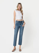 Load image into Gallery viewer, The Kassia Straight Cut Jeans