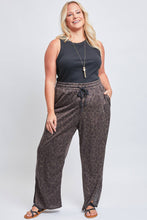 Load image into Gallery viewer, Fierce & Fun Wide Leg Pant (Curvy Collection)