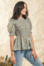 Load image into Gallery viewer, Spring has Sprung Puff Sleeve Floral Top (2 colors)