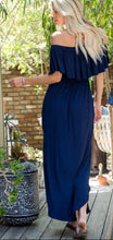 Load image into Gallery viewer, Comfy Pocketed Maxi Dress (Curvy Collection)