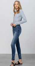 Load image into Gallery viewer, Mid-Rise Button Fly Skinnies