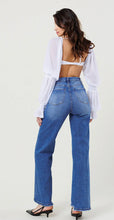 Load image into Gallery viewer, Easy on Me Wide Leg Jeans