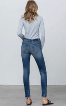 Load image into Gallery viewer, Mid-Rise Button Fly Skinnies
