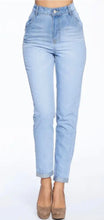 Load image into Gallery viewer, Give Me a Lift Straight Leg Jeans