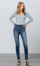 Load image into Gallery viewer, Mid-Rise Button Fly Skinnies