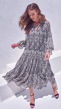 Load image into Gallery viewer, Gatsby Chic Boho Dress
