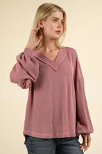 Load image into Gallery viewer, Easy Peezy Two Tone Ribbed V-Neck Oversized Knit Top (3 colors)
