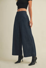 Load image into Gallery viewer, The Manhattan Wide Leg Jean
