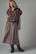 Load image into Gallery viewer, Plush Chocolate Quilted Collar Boxy Sherpa Vest

