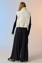 Load image into Gallery viewer, The Emily Reversible Contrast Sherpa Vest
