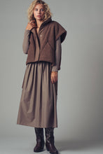 Load image into Gallery viewer, Plush Chocolate Quilted Collar Boxy Sherpa Vest
