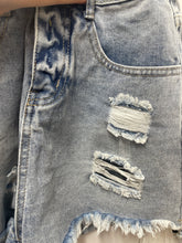 Load image into Gallery viewer, Vintage Fade Junior/ Tween Size Jean Shorts
