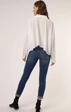 Load image into Gallery viewer, Business Casual Crop Oversized Blouse
