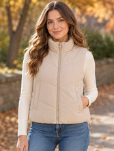 Load image into Gallery viewer, Cute n’ Cropped Puffy Vest
