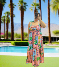 Load image into Gallery viewer, Retro Palm Springs Tropical Print Pocketed Maxi Dress
