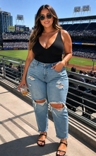 Load image into Gallery viewer, Distressed Boyfriend Jeans (Curvy Collection)

