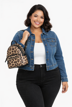 Load image into Gallery viewer, Stone Wash Stretchy Jean Jacket (Curvy Collection)

