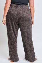 Load image into Gallery viewer, Fierce &amp; Fun Wide Leg Pant (Curvy Collection)
