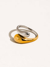 Load image into Gallery viewer, Gabrielle 18K Gold Non-Tarnish Open Twist Ring
