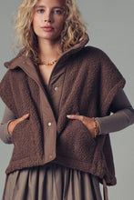 Load image into Gallery viewer, Plush Chocolate Quilted Collar Boxy Sherpa Vest
