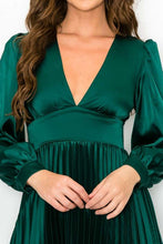 Load image into Gallery viewer, Emerald Envy Pleated Dress
