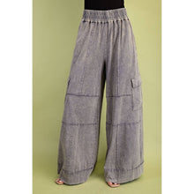 Load image into Gallery viewer, Mineral Washed Cargo Wide Leg Pants
