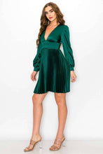 Load image into Gallery viewer, Emerald Envy Pleated Dress
