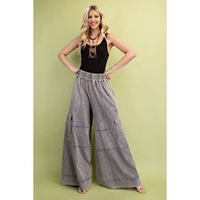 Load image into Gallery viewer, Mineral Washed Cargo Wide Leg Pants
