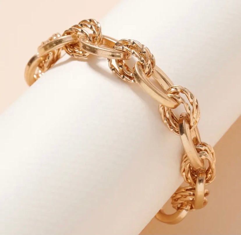 Double Detail Chain Link Bracelet