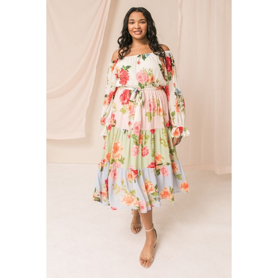 Catch the Bouquet Midi Dress (Curvy Collection)