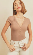 Load image into Gallery viewer, Light Camel Ribbed Round Neck Short Sleeve Henley Bodysuit
