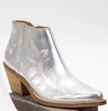 Load image into Gallery viewer, Fancy Feet Metallic Silver Western Booties
