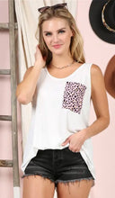 Load image into Gallery viewer, Oversized Leopard Pocket Tank
