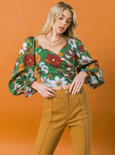 Load image into Gallery viewer, Tropical Blooms Crop Blouse
