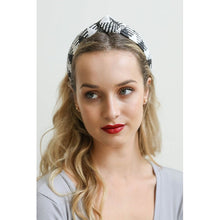Load image into Gallery viewer, Bohemian Straw Rattan Knotted Headband

